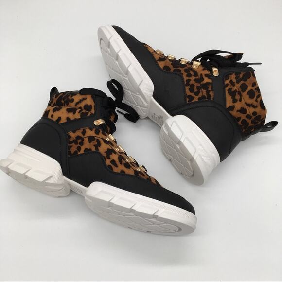 NIB Shoe Dazzle Lace Me Up Lug Sole Sneaker - 8.5 - Picture 10 of 15